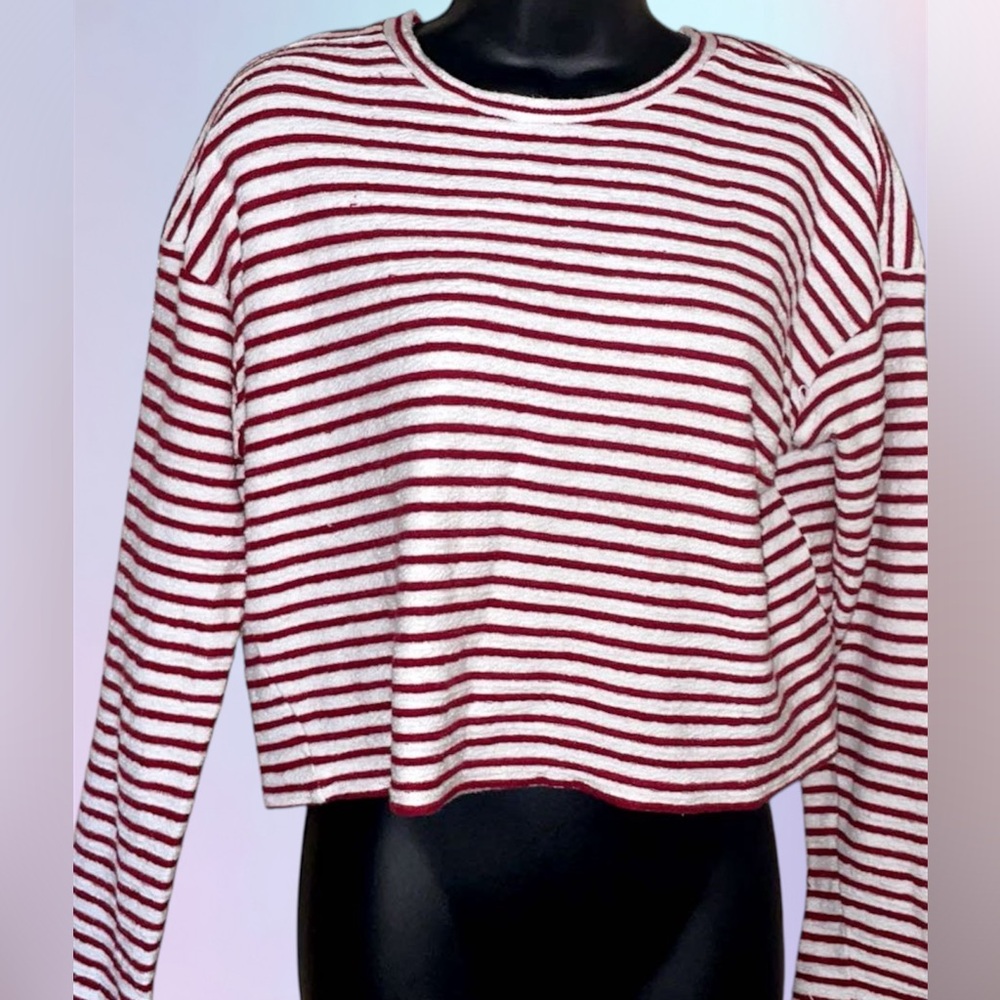 Soft Sweater cute reddish white strips size
